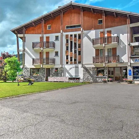 2 Pieces Avec Balcon, Parking Et Wifi A 500m Du Centre - - Fr-1-524-64 Apartment